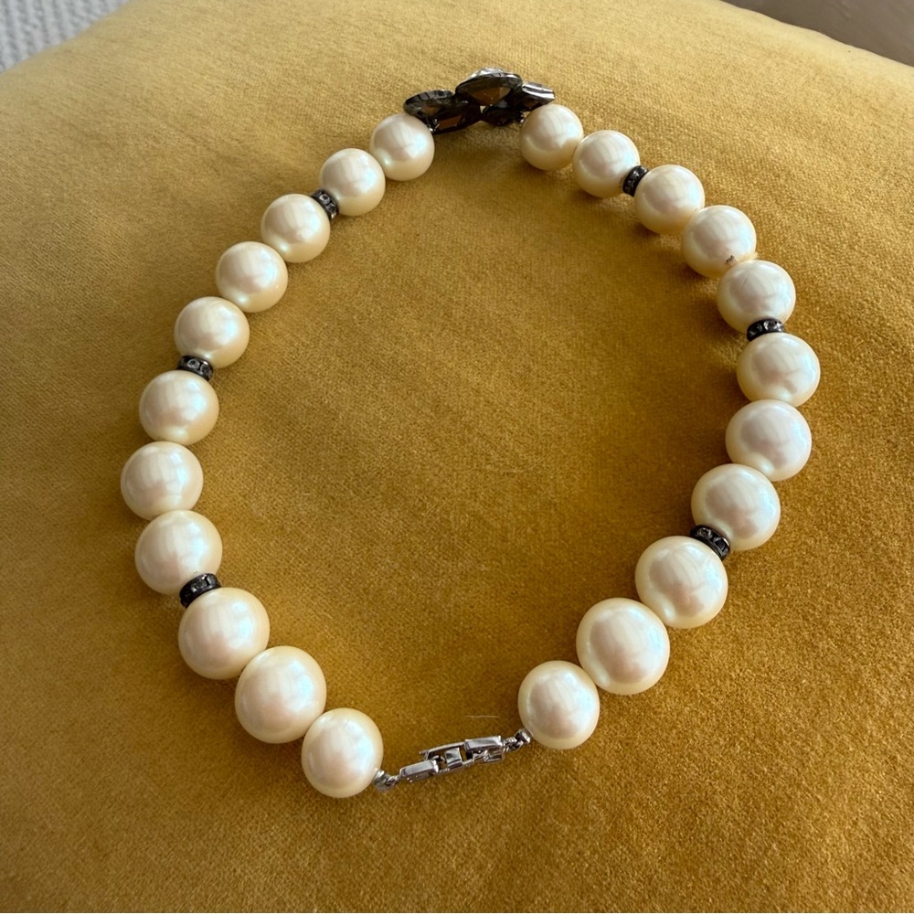 GIVENCHY Pearl & Rhinestones Statement Necklace - Picture 3 of 4